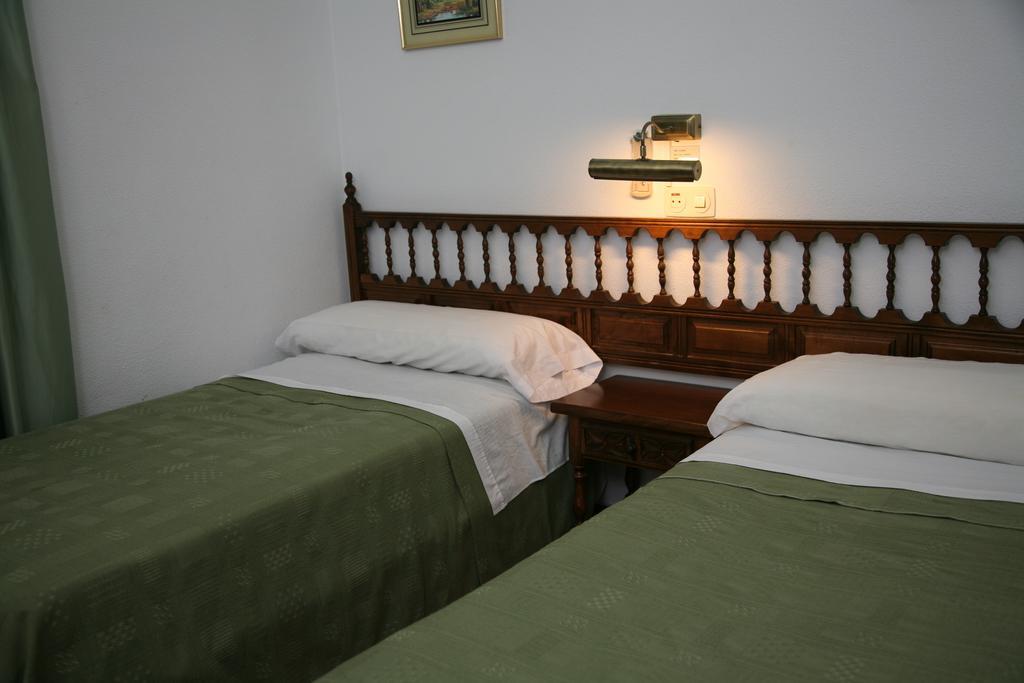 Hostal Santa Barbara Socuéllamos 外观 照片